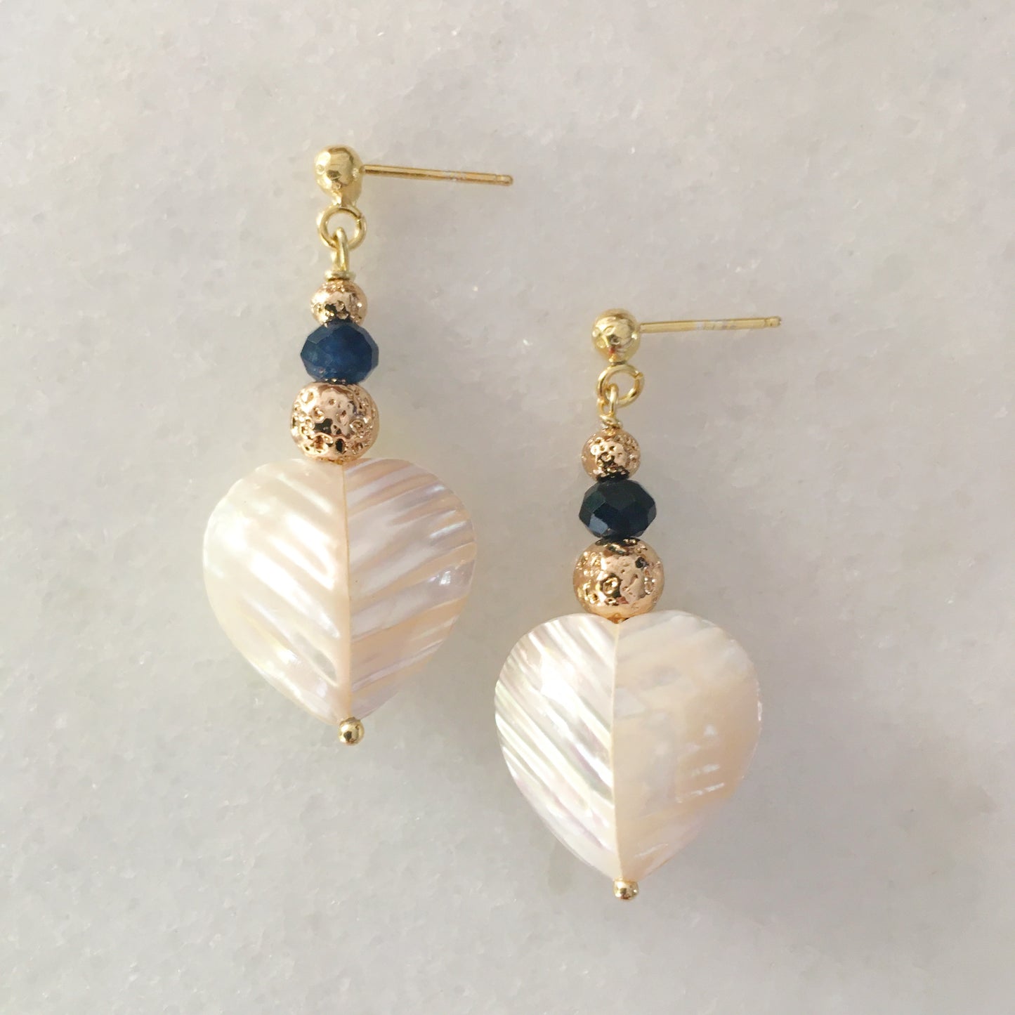 Orecchini cuore blu