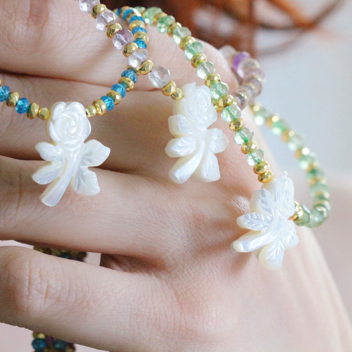 Collana Rosa di madreperla