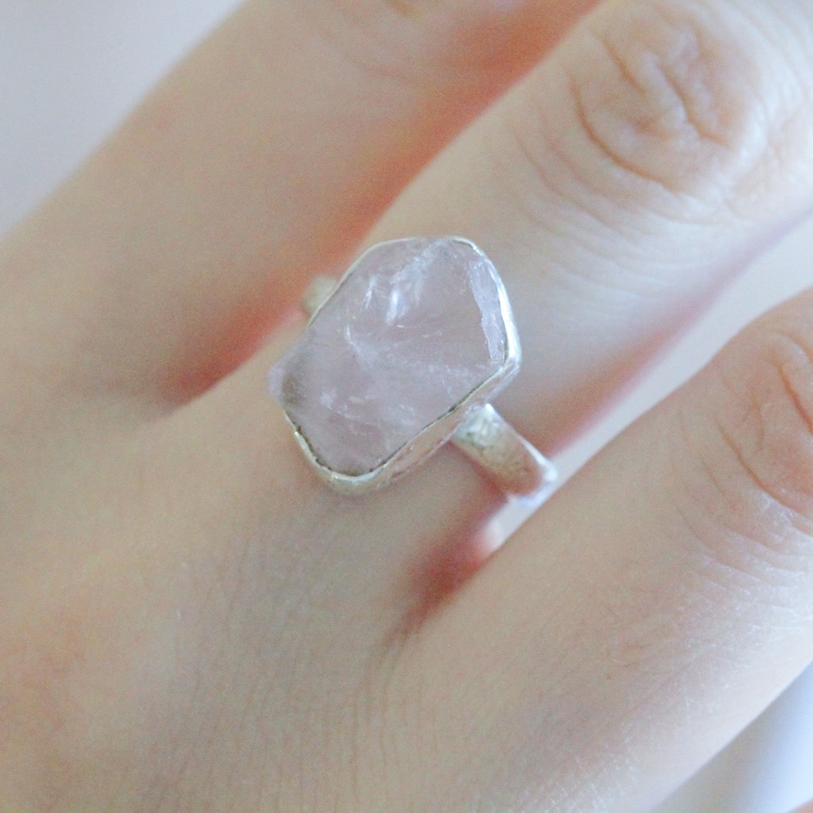 Anello essenziale quarzo