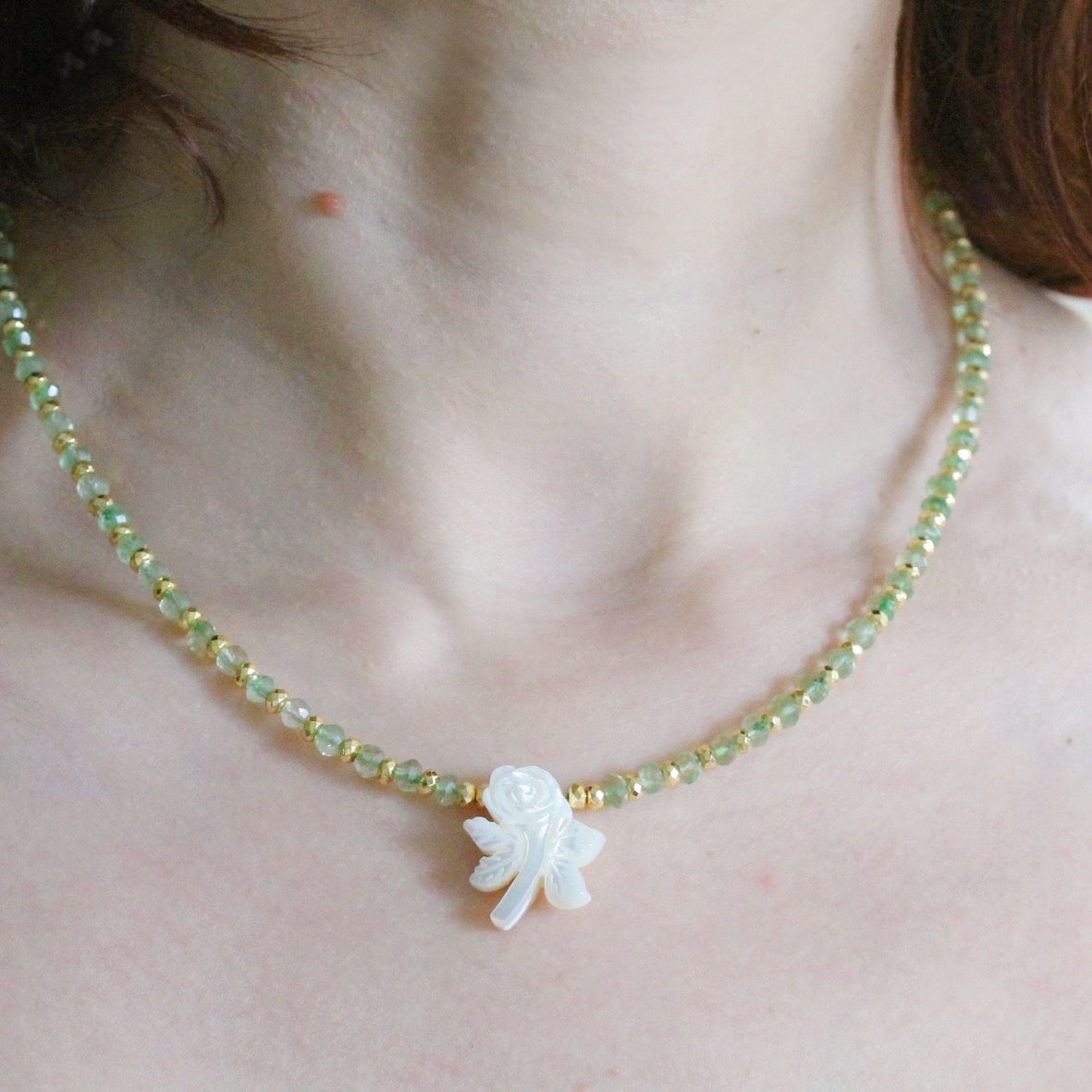 Collana Rosa di madreperla