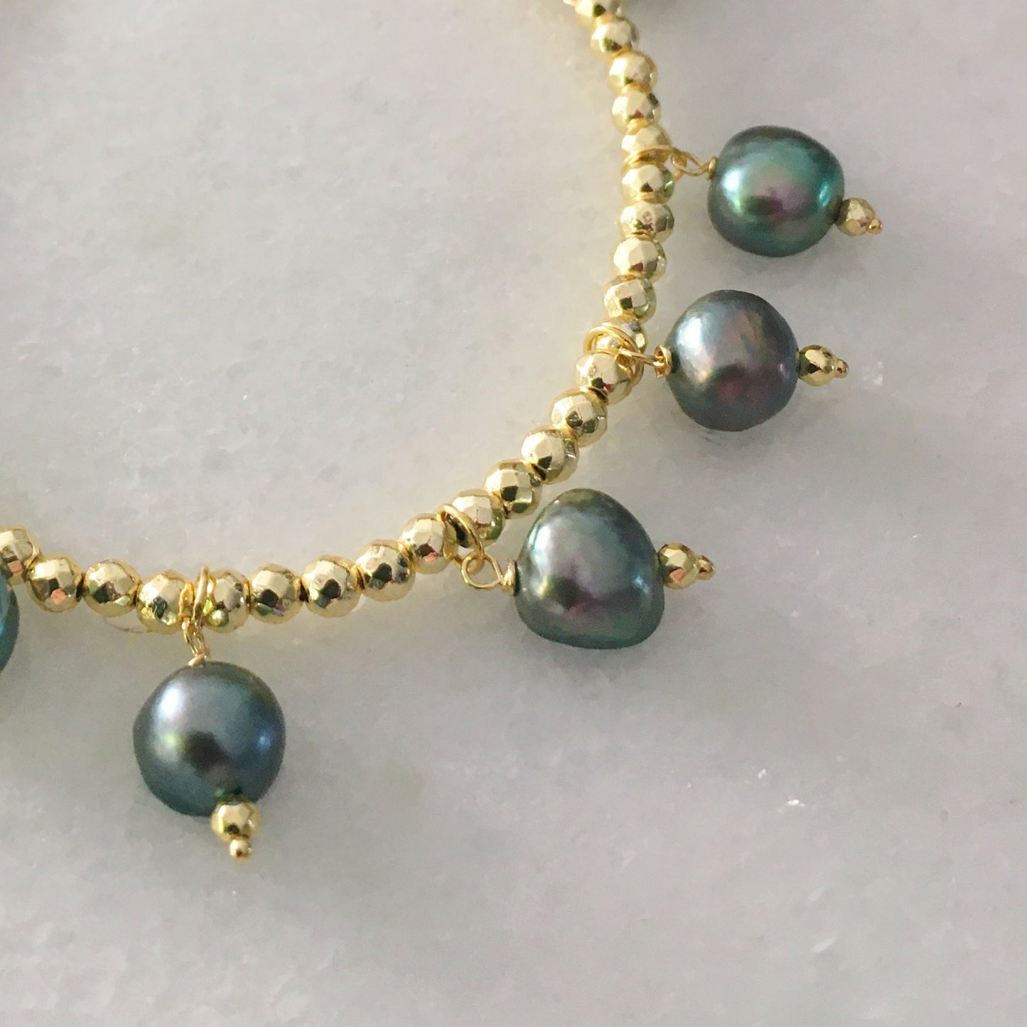 Bracciale Charms di perle verdi