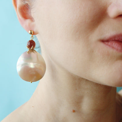 Orecchini corone madreperla