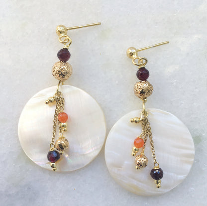 Orecchini madreperla corti