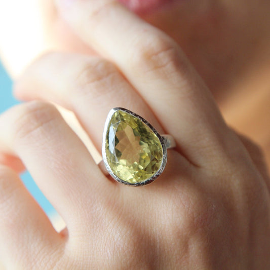 Anello quarzo citrino goccia