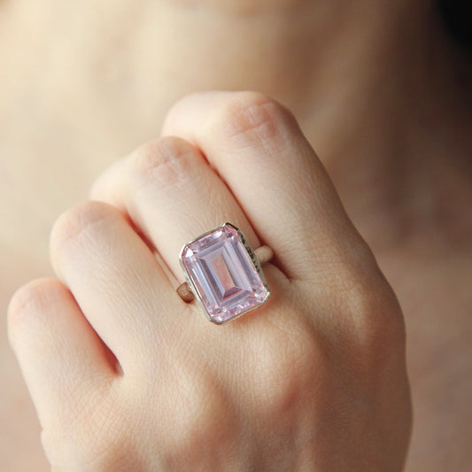 Anello Zaffiro rosa