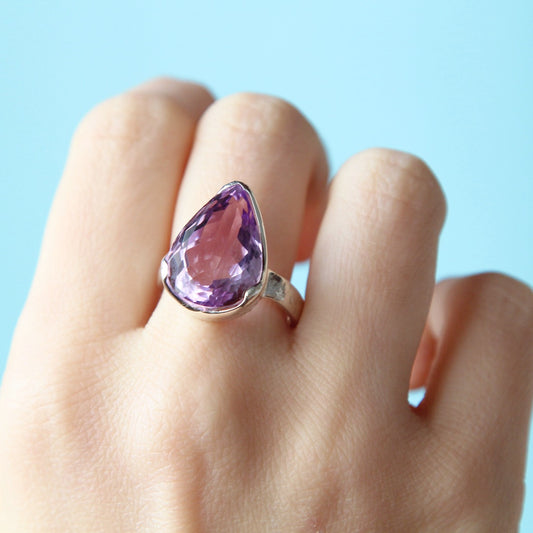 Anello Ametista Goccia