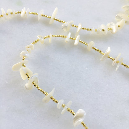 Collana essenziale madreperla