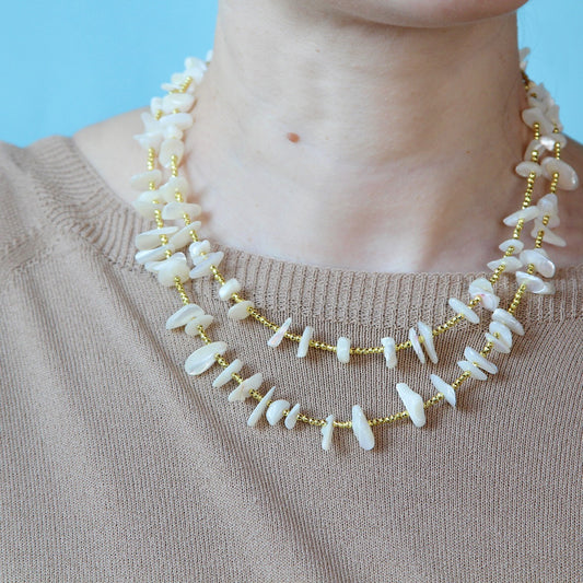Collana essenziale madreperla