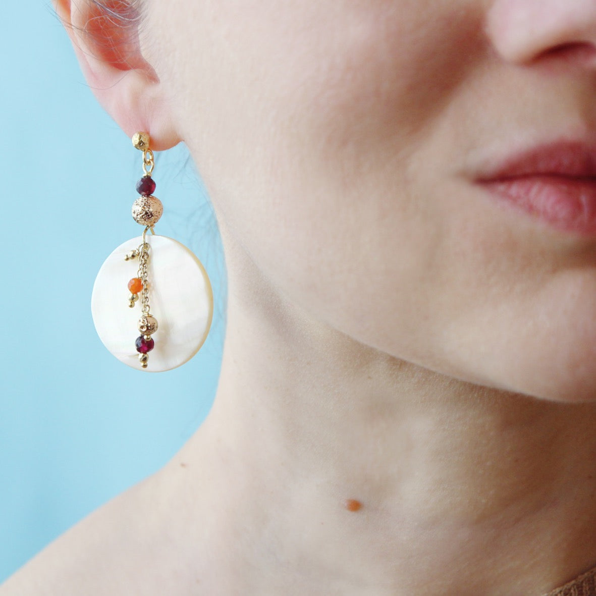 Orecchini madreperla corti