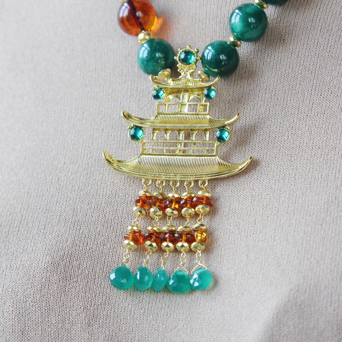 Collana Pagoda