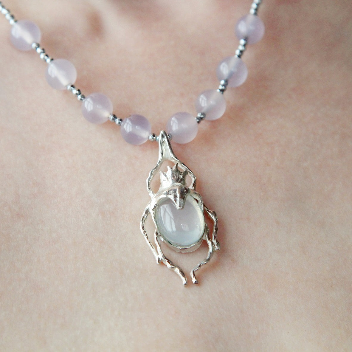 Collana scarabeo Luna