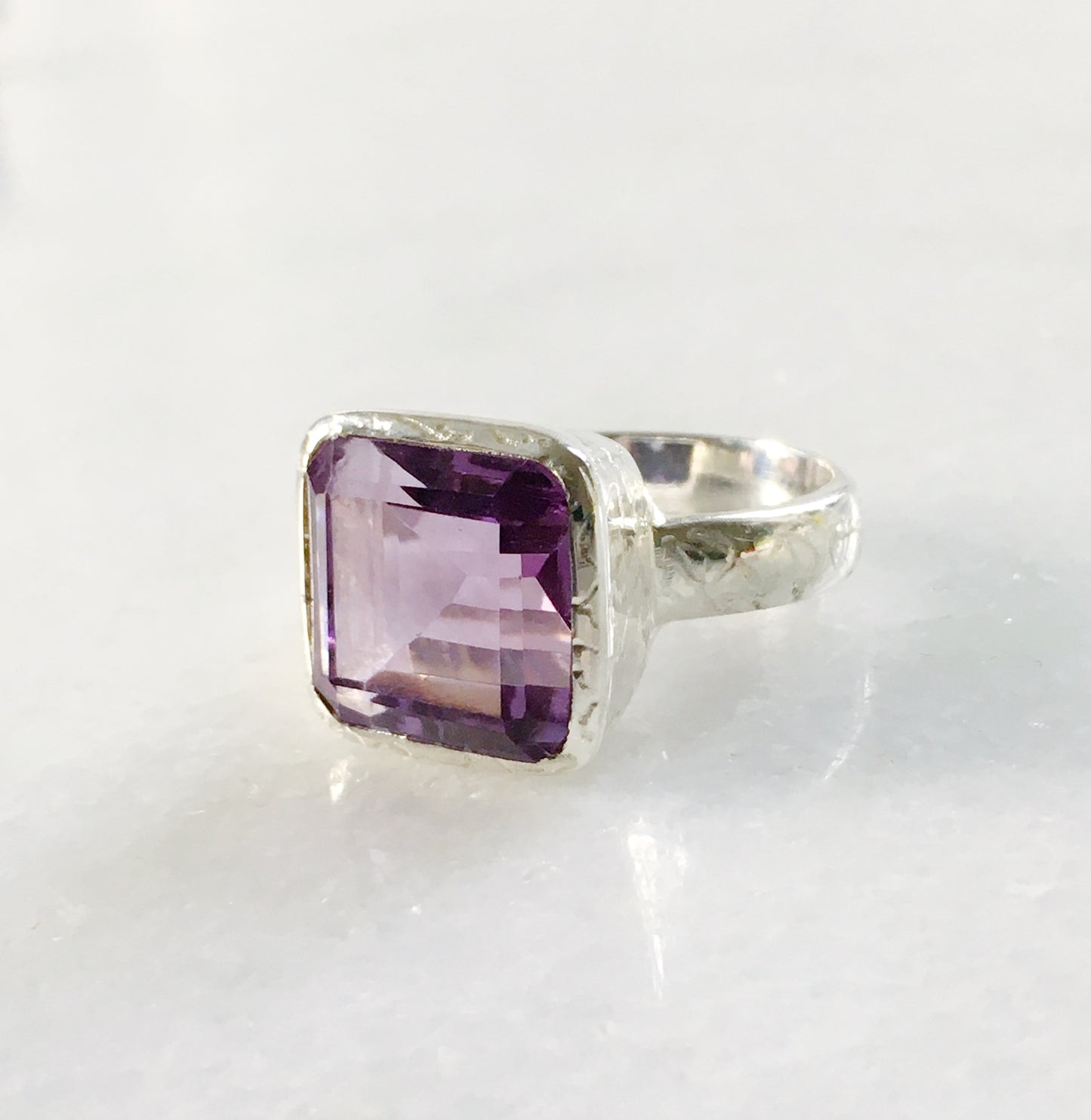 Anello Ametista taglio quadrato