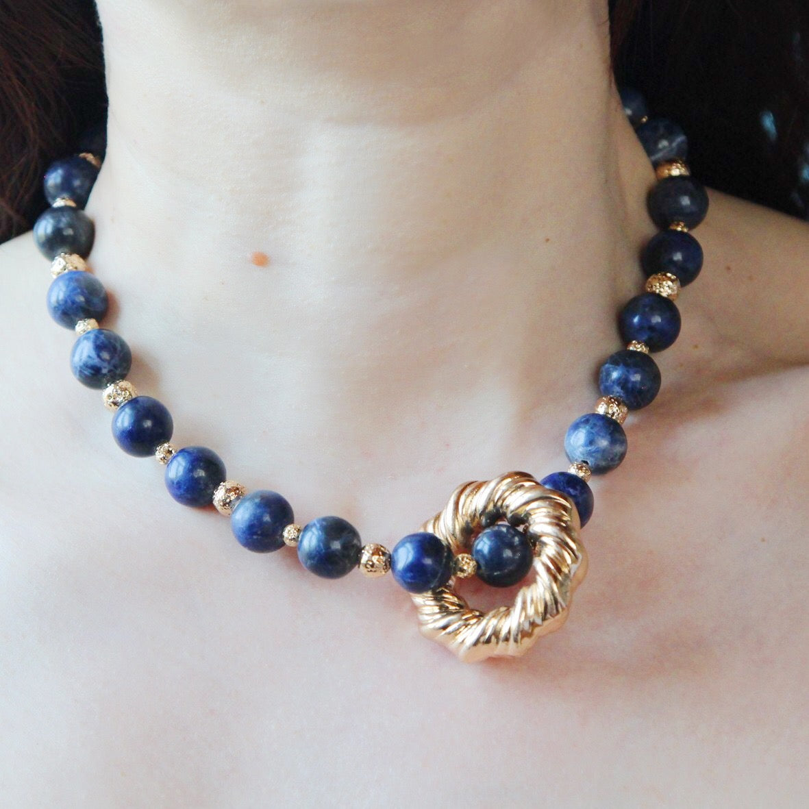 Collana Magnolia blu